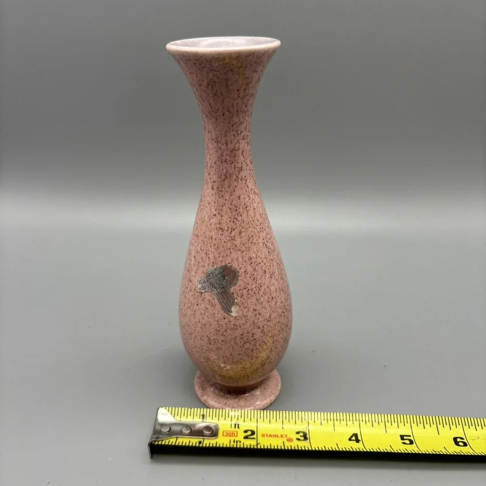Red Wing USA Ceramic Pottery Bud Vase Pink Art Deco‎ Style Speckled